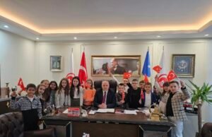 Bakan Damka, Minik Öğrencileri Makamında Ağırladı